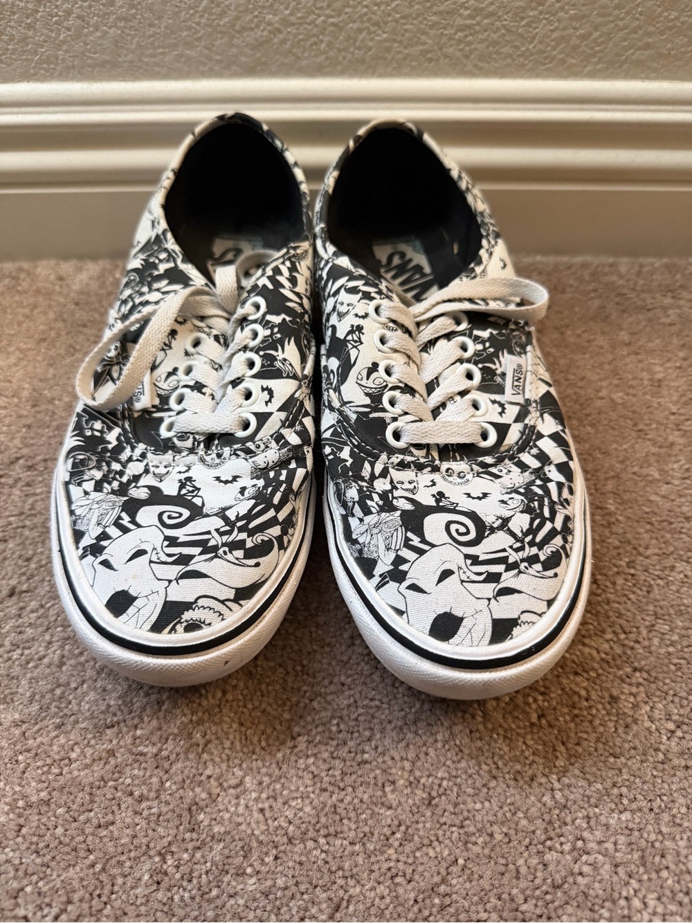 Vans Classic Low Top Nightmare Before Christmas